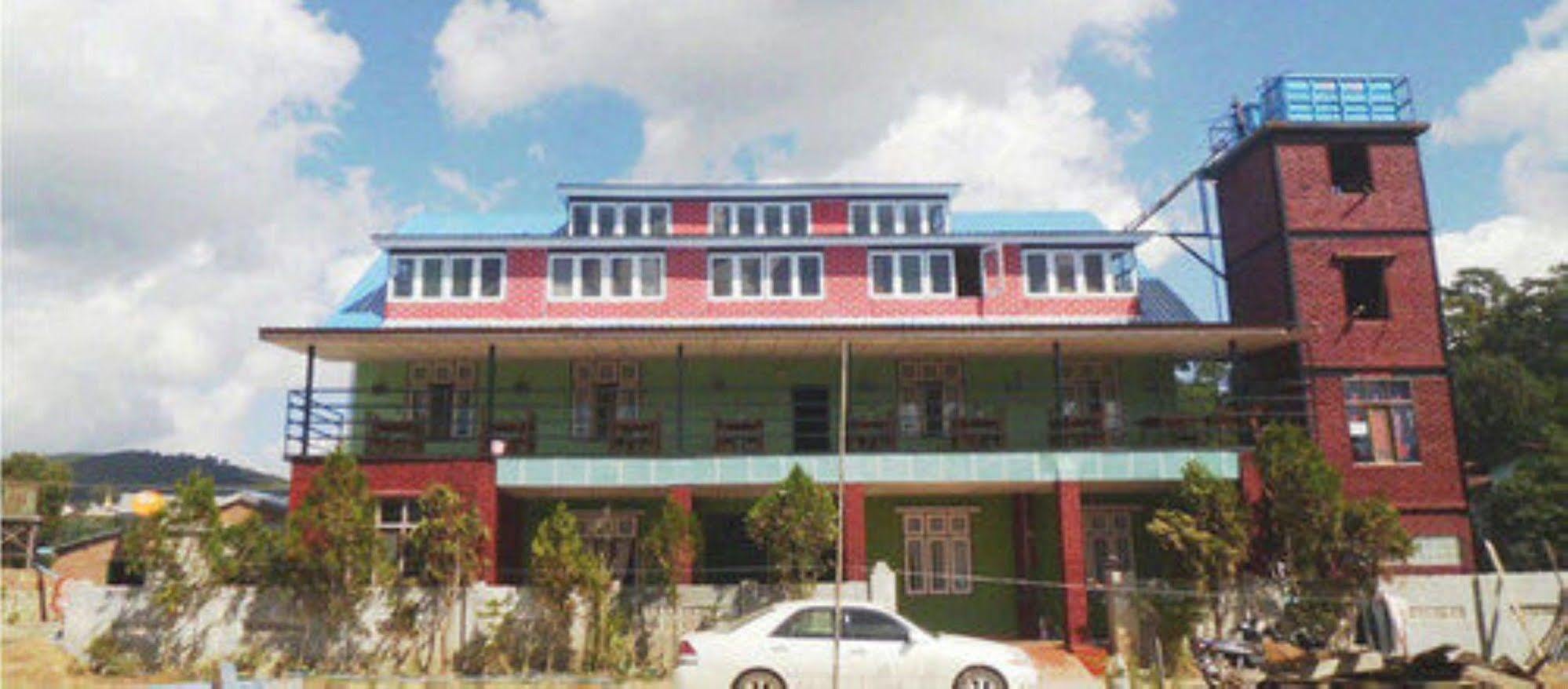 Railroad Hotel Kalaw Buitenkant foto