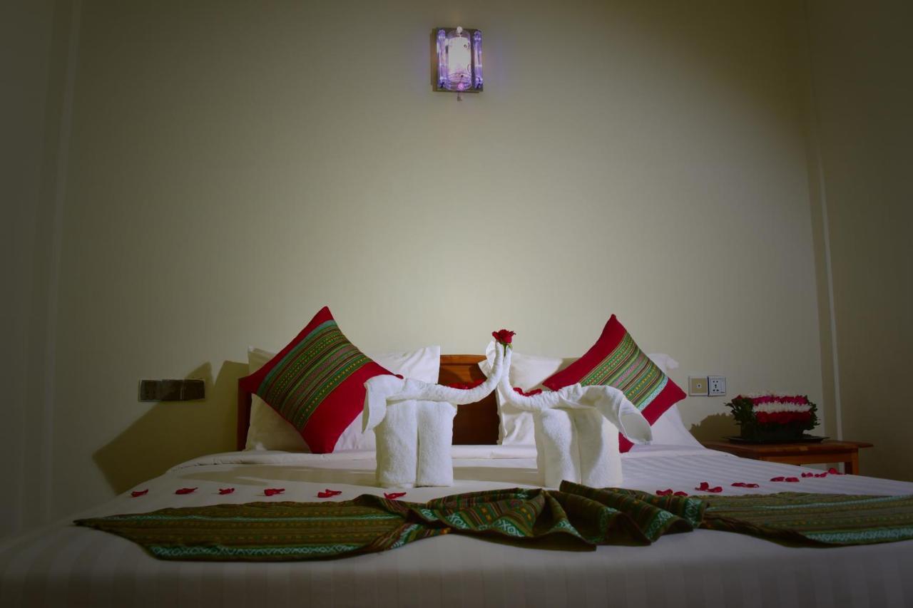 Railroad Hotel Kalaw Buitenkant foto